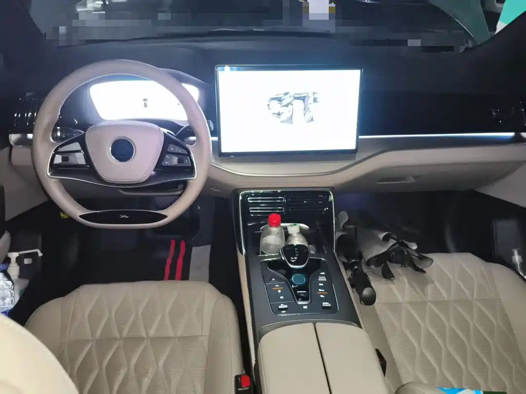 BYD Tang New Energy — миниатюра 10