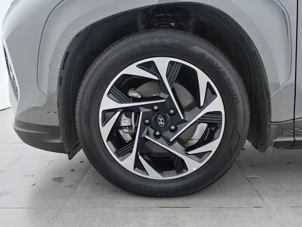 Hyundai Custo — миниатюра 17