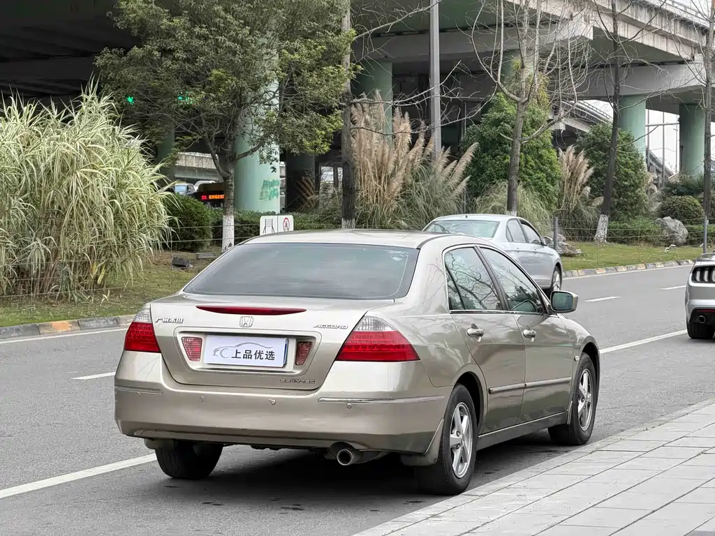 Honda Accord 2006 2.4L Luxury