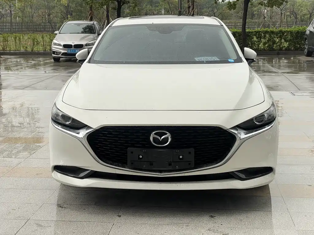 MAZDA 3 ANGKESAILA
