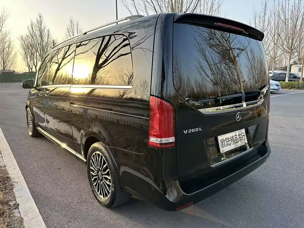 MERCEDES-BENZ V CLASS