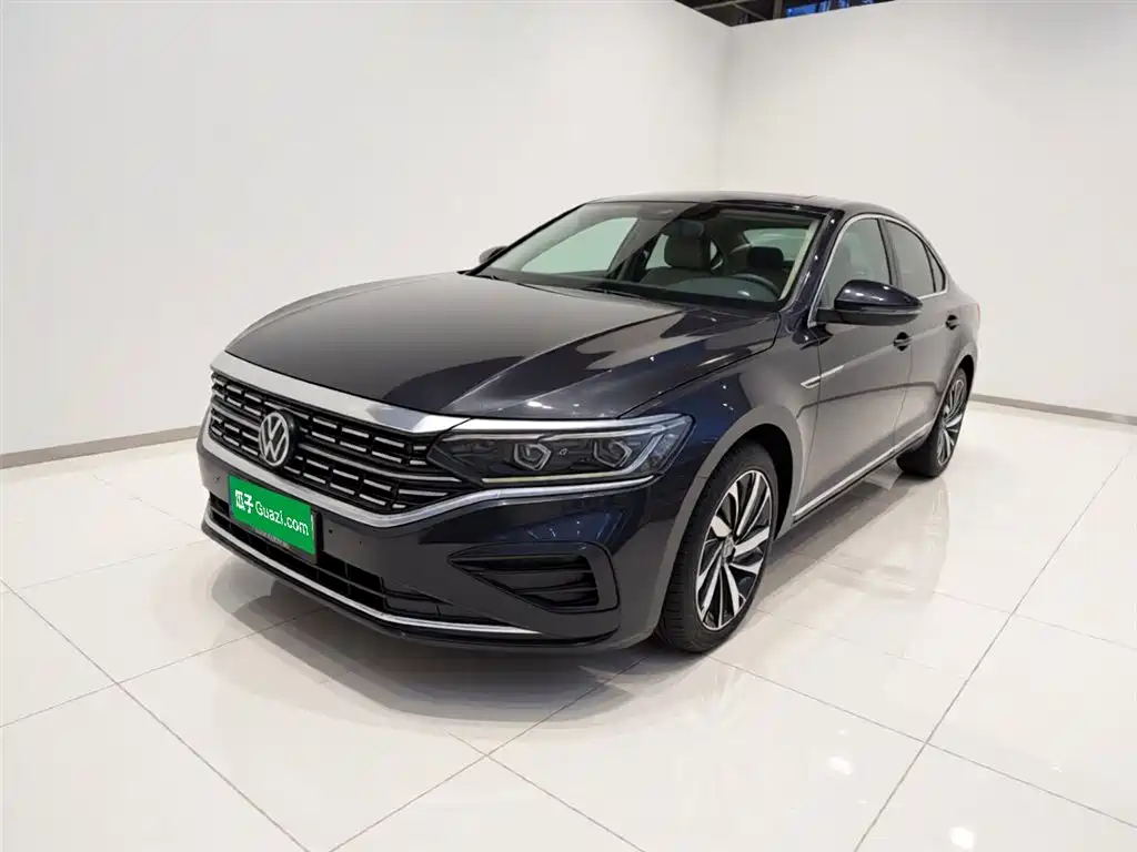 Volkswagen Passat 2023