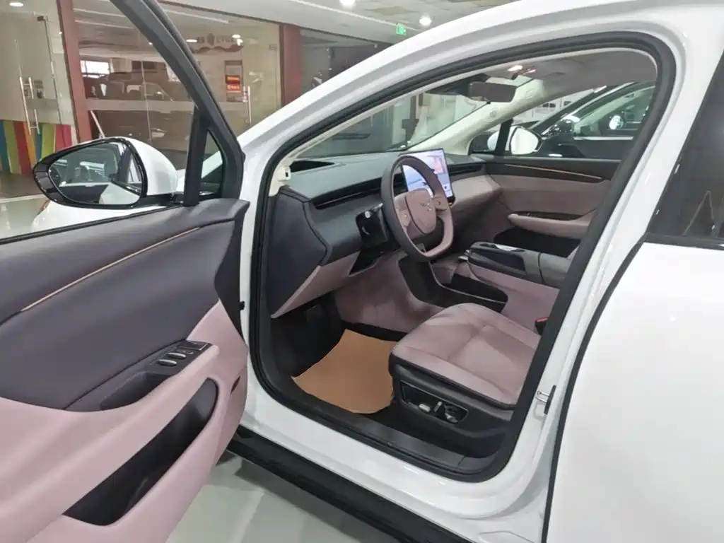 Hongqi Hongqi Tiangong 06 — миниатюра 16