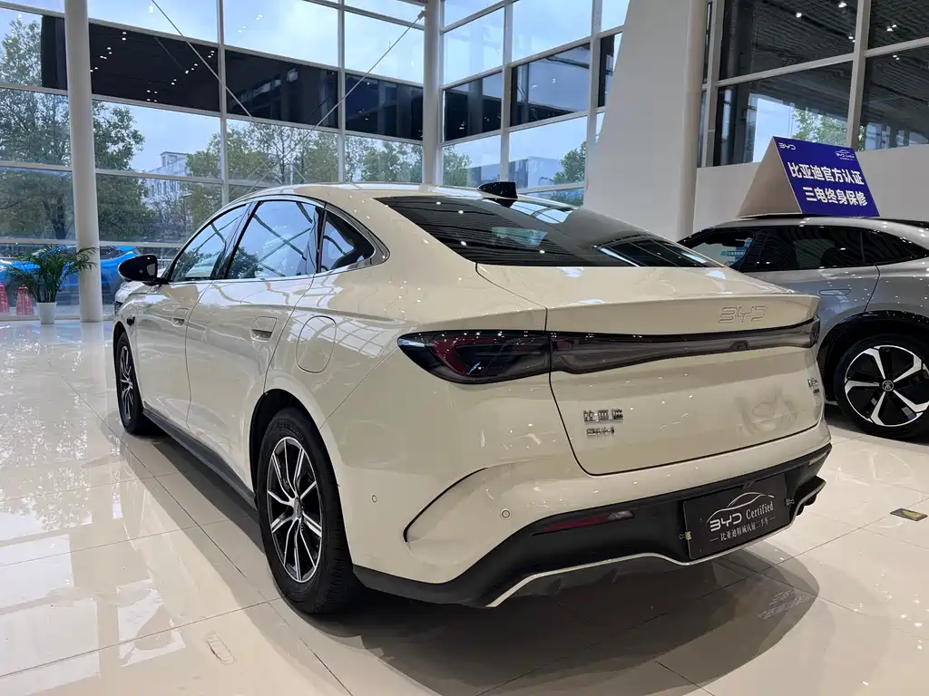 BYD SEAL 06 NEW ENERGY