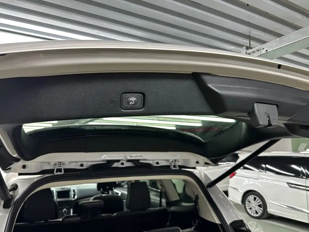 Ford Edge — миниатюра 22