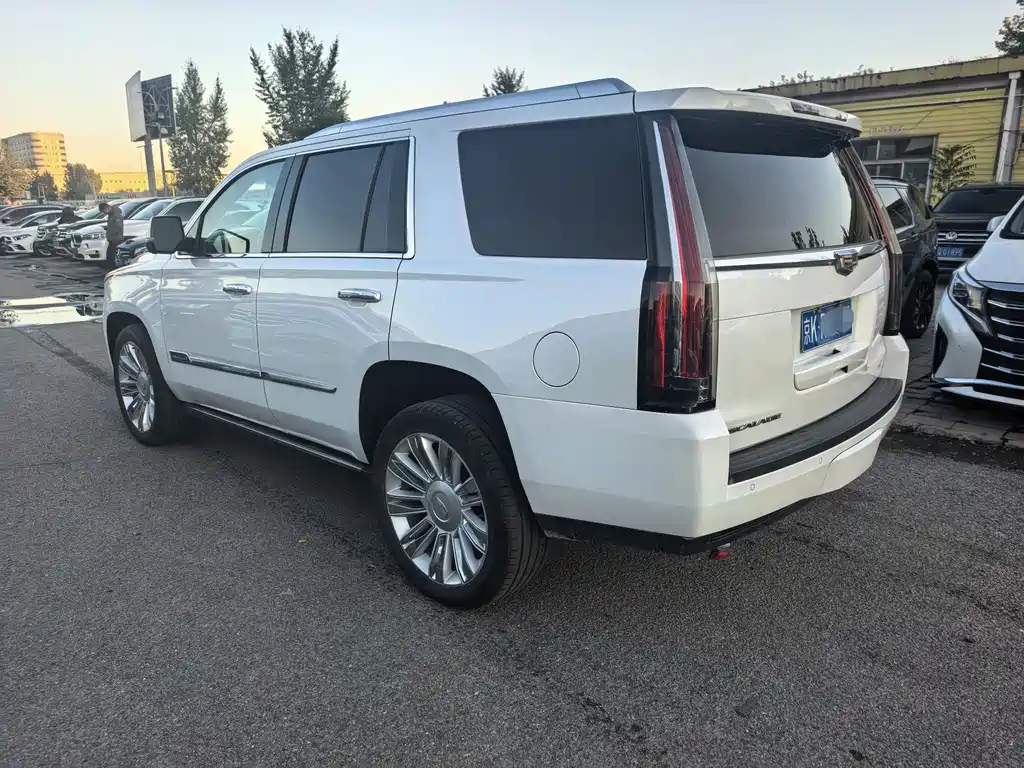 CADILLAC ESCALADE ESCALADE