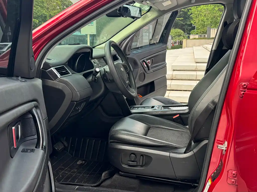 Land Rover Discovery Sport — миниатюра 13