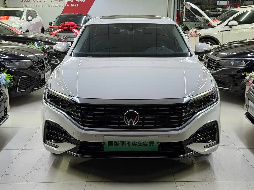 Volkswagen Passat PHEV — миниатюра 2