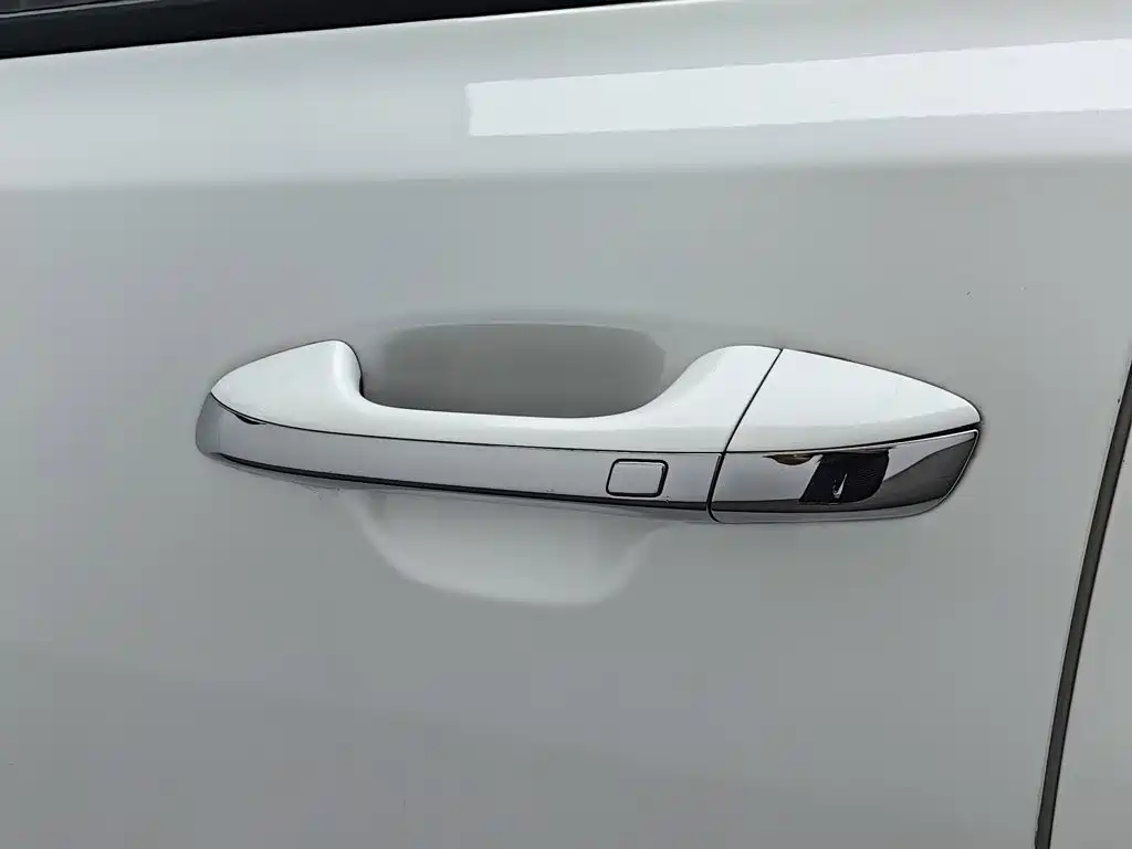 Kia K5 — миниатюра 18