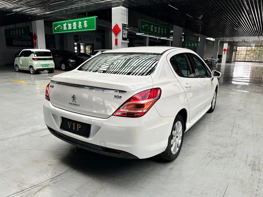 Peugeot 308 — миниатюра 7