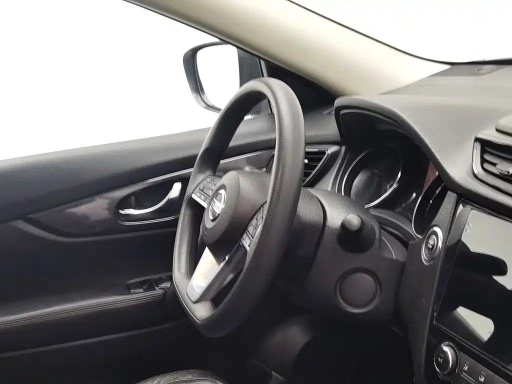 Nissan X-Trail — миниатюра 22