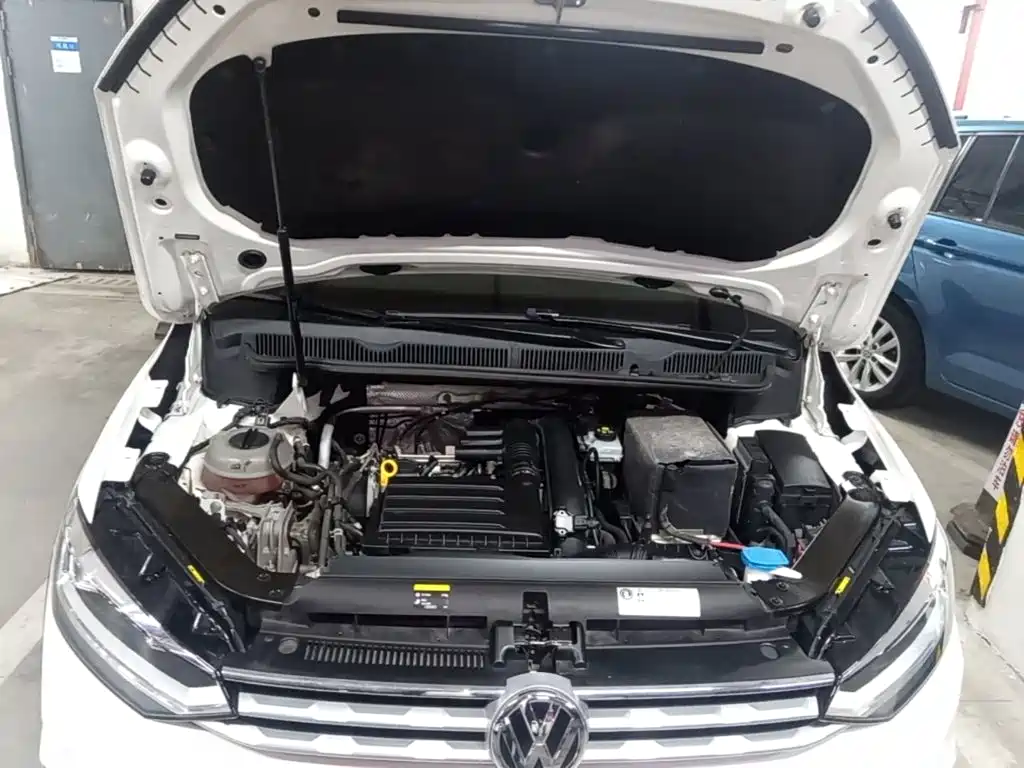 Volkswagen Touran — миниатюра 20