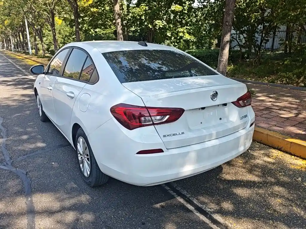 Buick Excelle — миниатюра 5