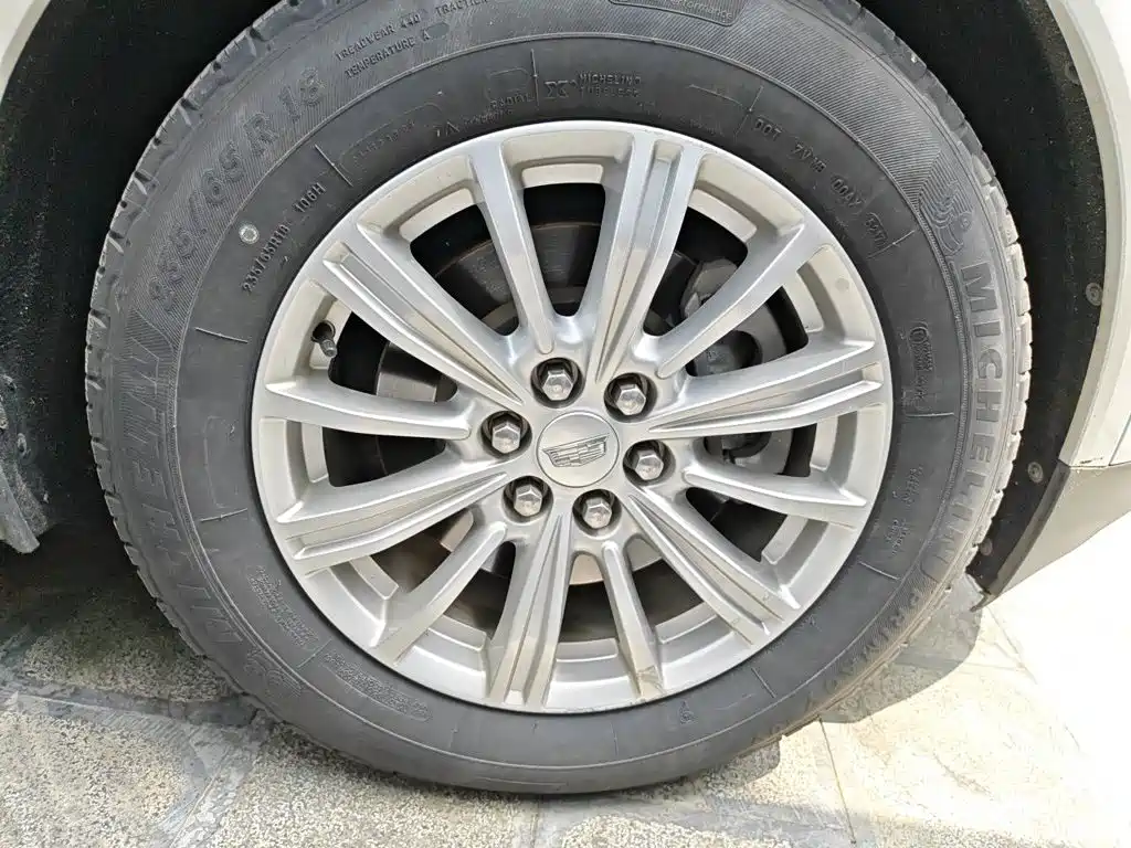 Cadillac XT5 — миниатюра 8
