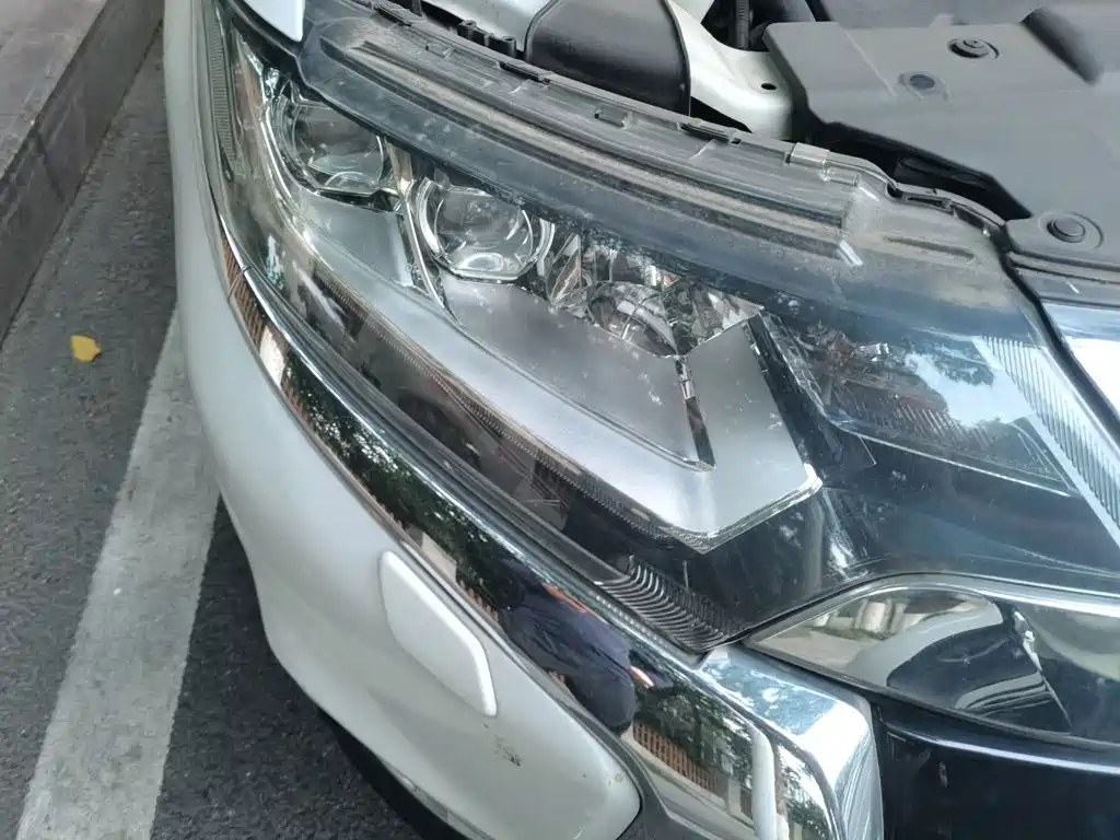 Mitsubishi Outlander — миниатюра 7