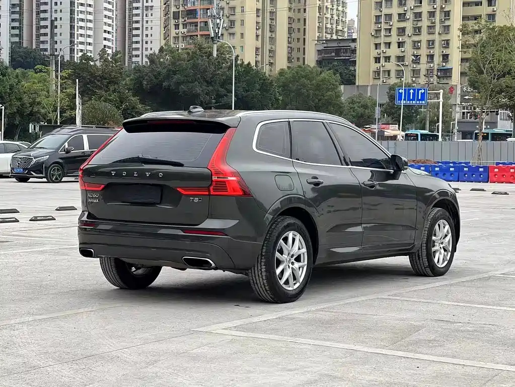 Volvo XC60 — миниатюра 9