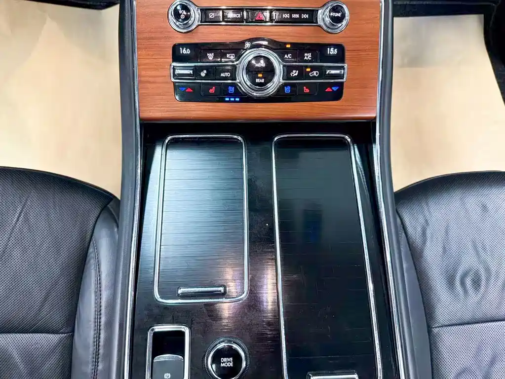 Lincoln Aviator — миниатюра 10