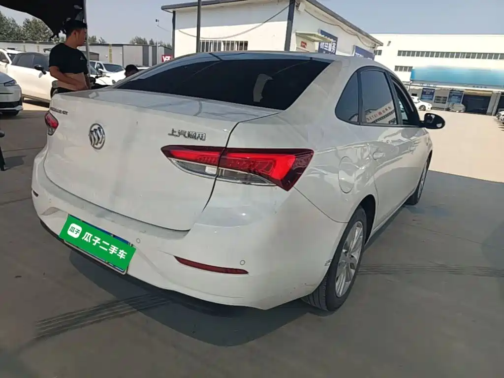 Buick Excelle — миниатюра 7