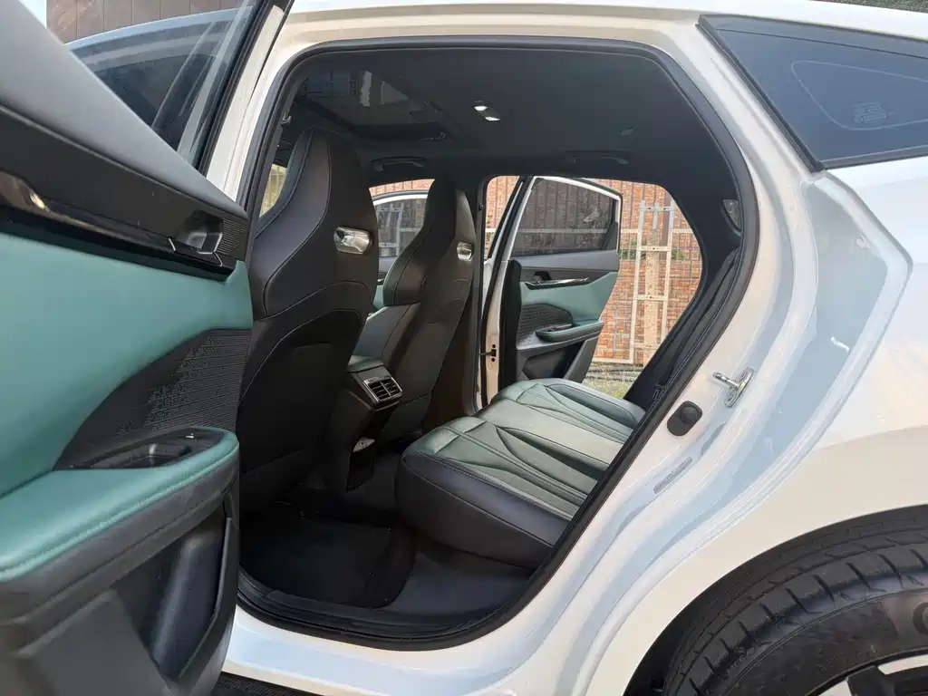 Changan UNI-V iDD — миниатюра 19