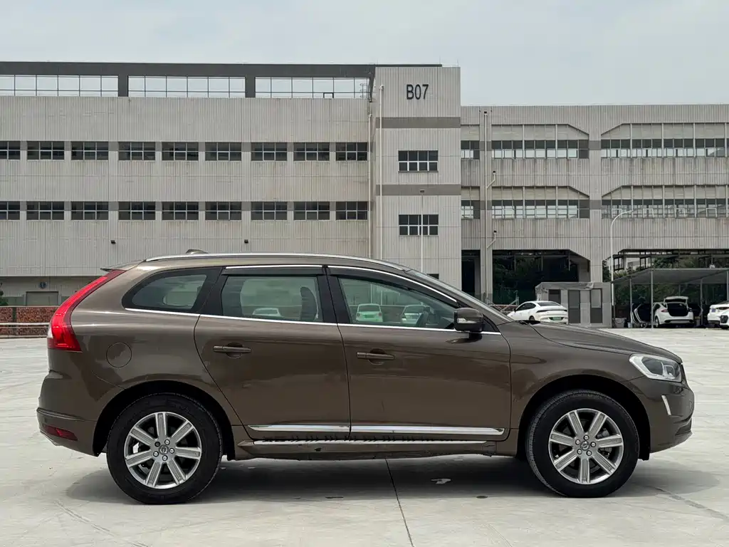 Volvo XC60 — миниатюра 7