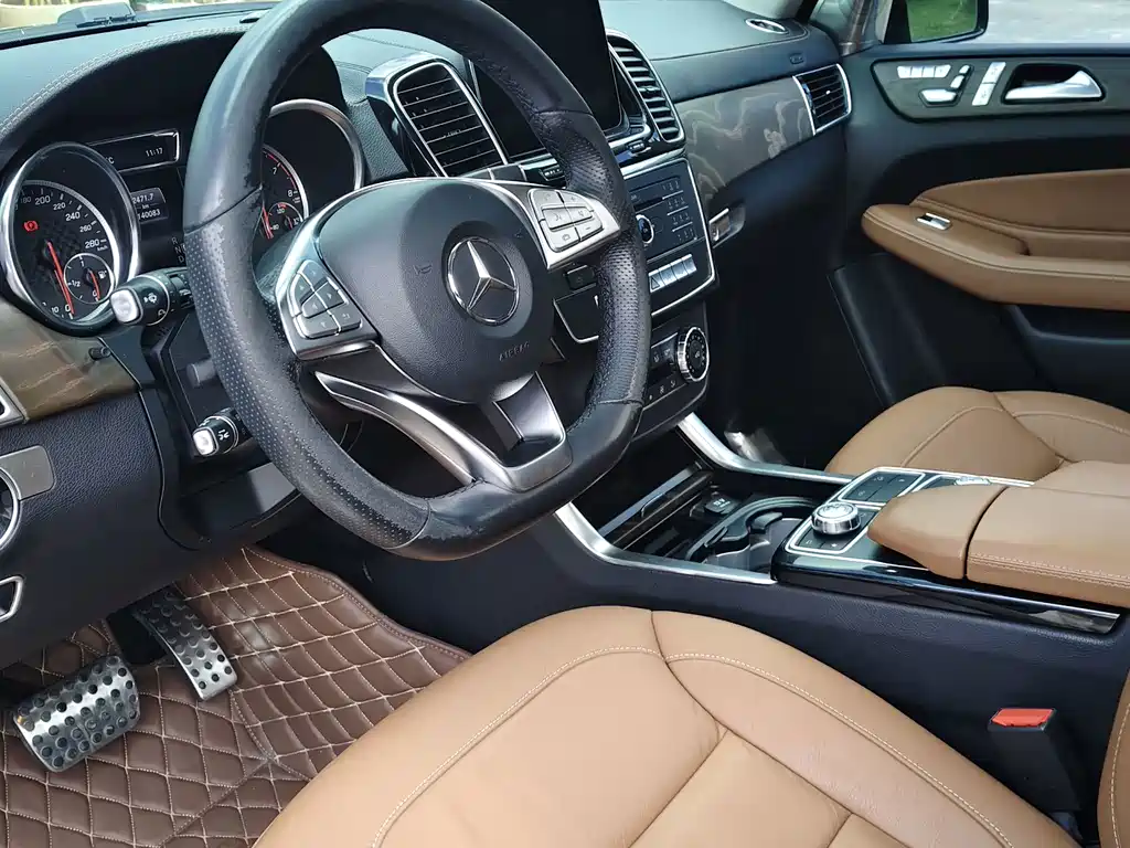 Mercedes-Benz GLE AMG — миниатюра 12