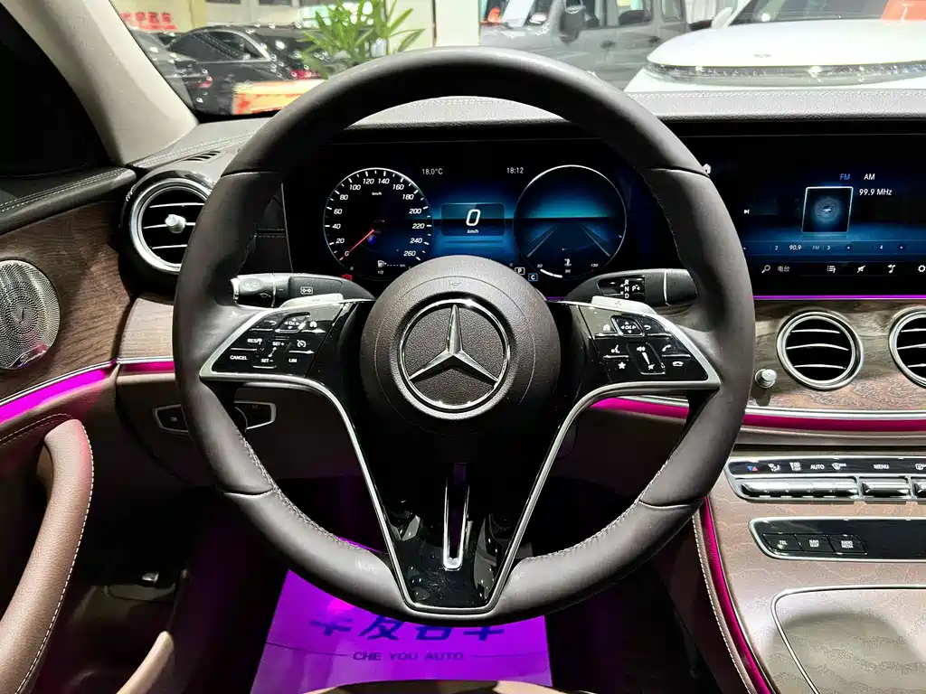 MERCEDES-BENZ E CLASS