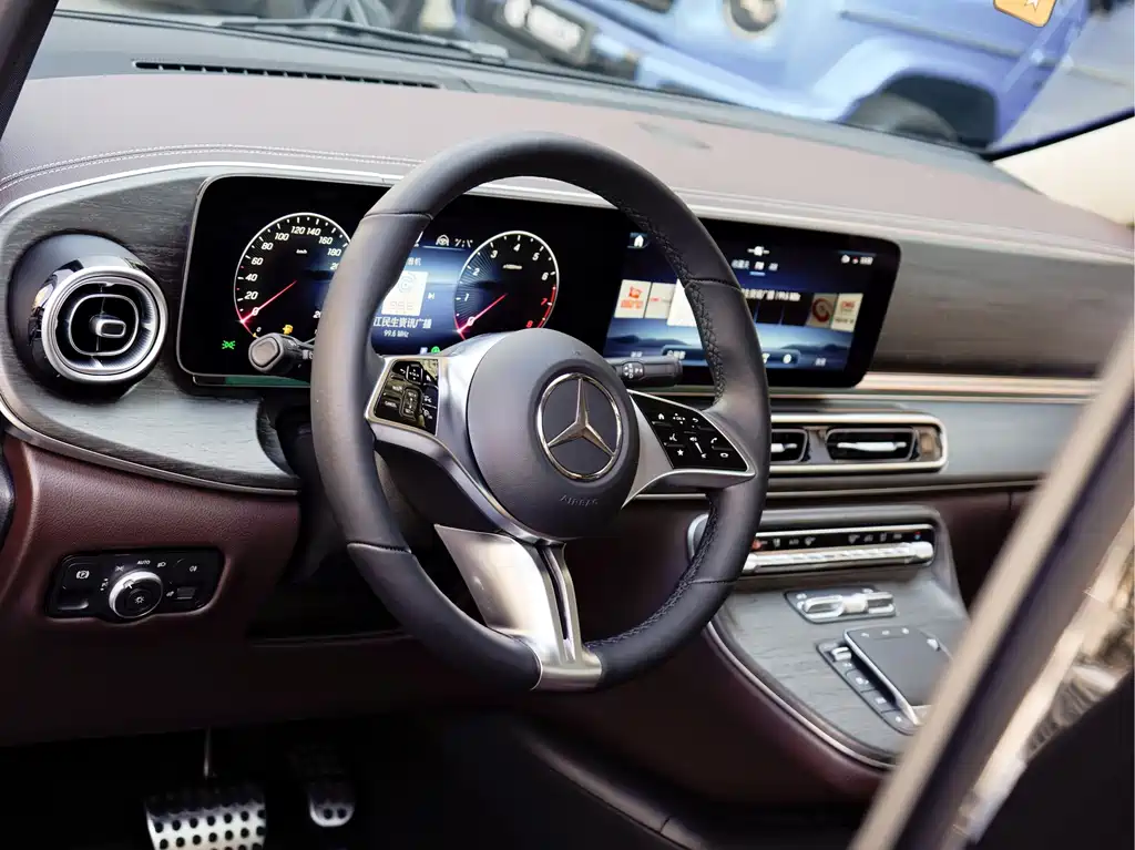 Mercedes-Benz V-Class — миниатюра 8