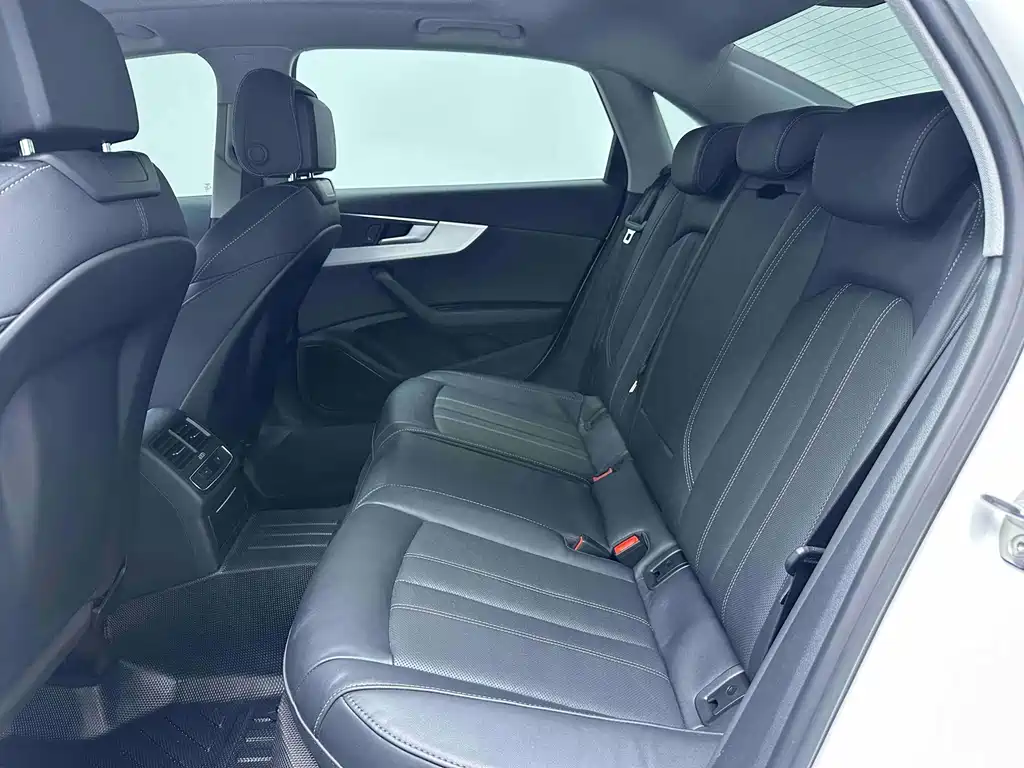 Audi A4L — миниатюра 6