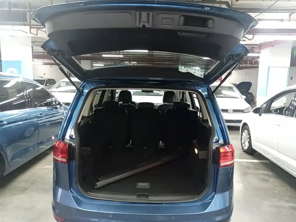 Volkswagen Touran — миниатюра 19