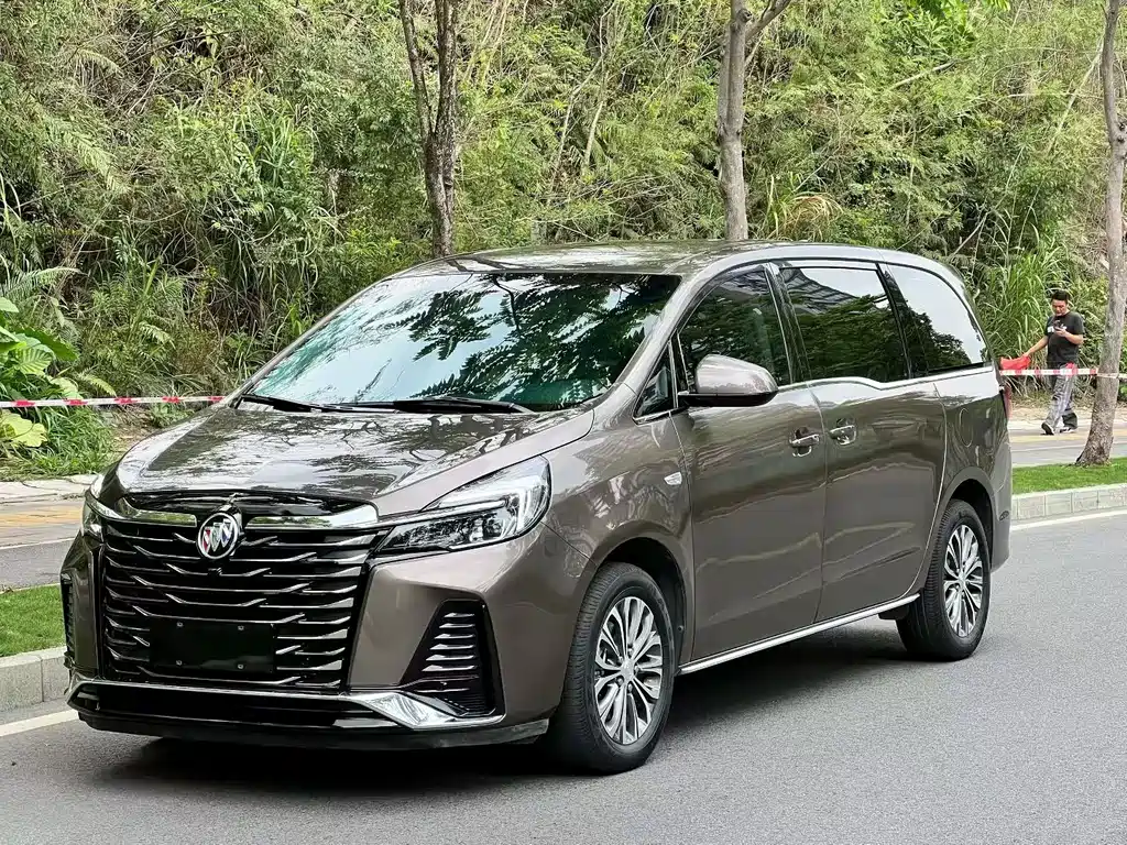 Buick GL8