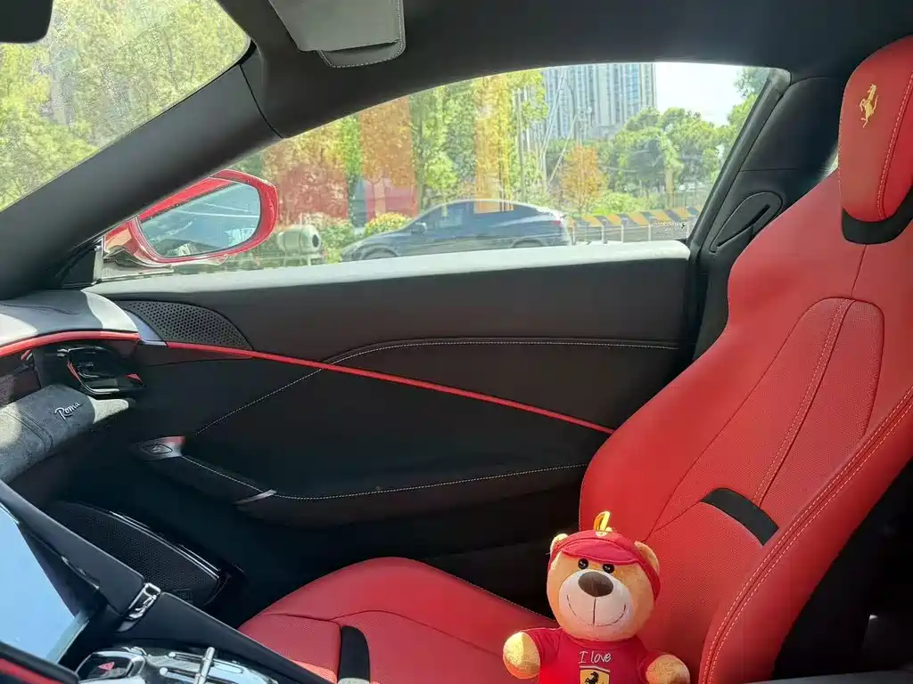 Ferrari Roma — миниатюра 11
