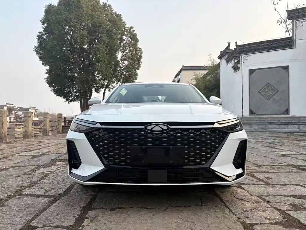 CHERY FENGYUN A8