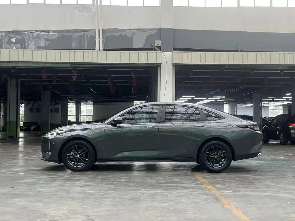 Changan Yida — миниатюра 9