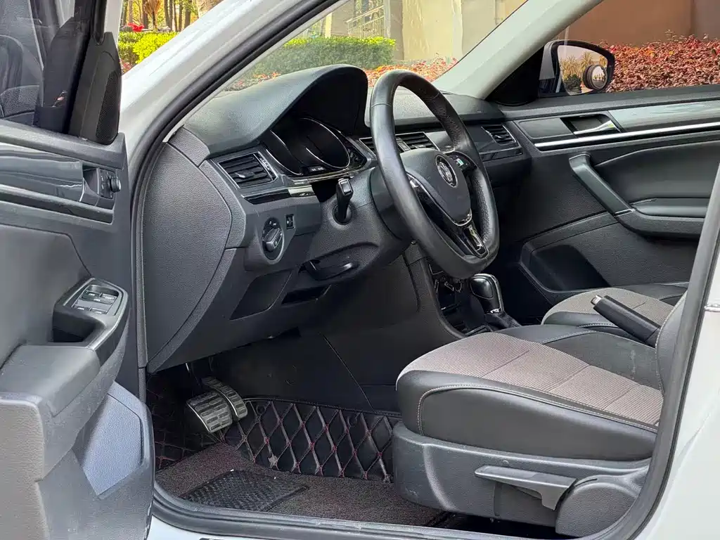 VOLKSWAGEN C TREK WEI COLLAR