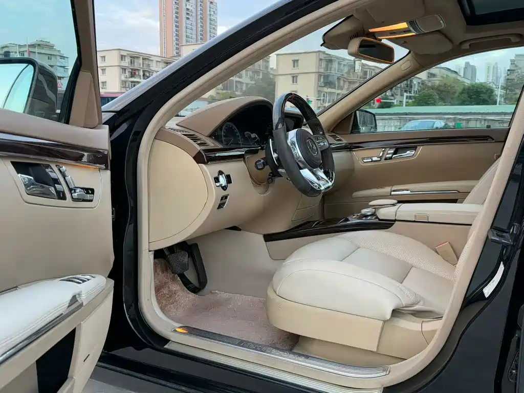 Mercedes-Benz S-Class — миниатюра 2