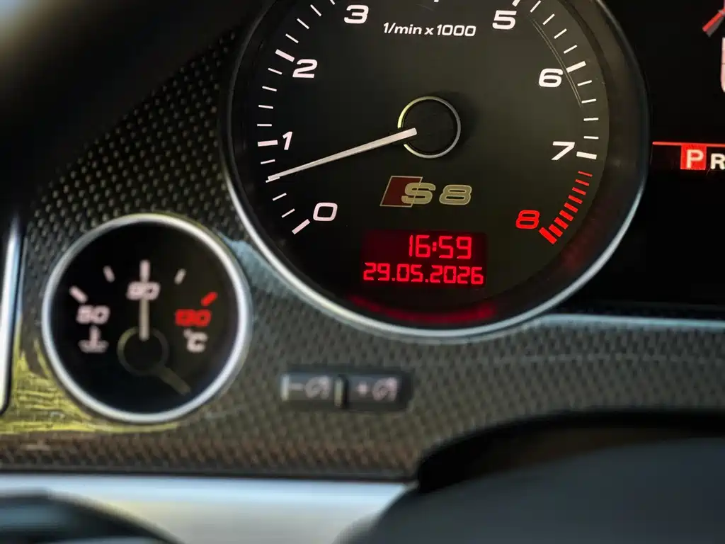 Audi S8 — миниатюра 4