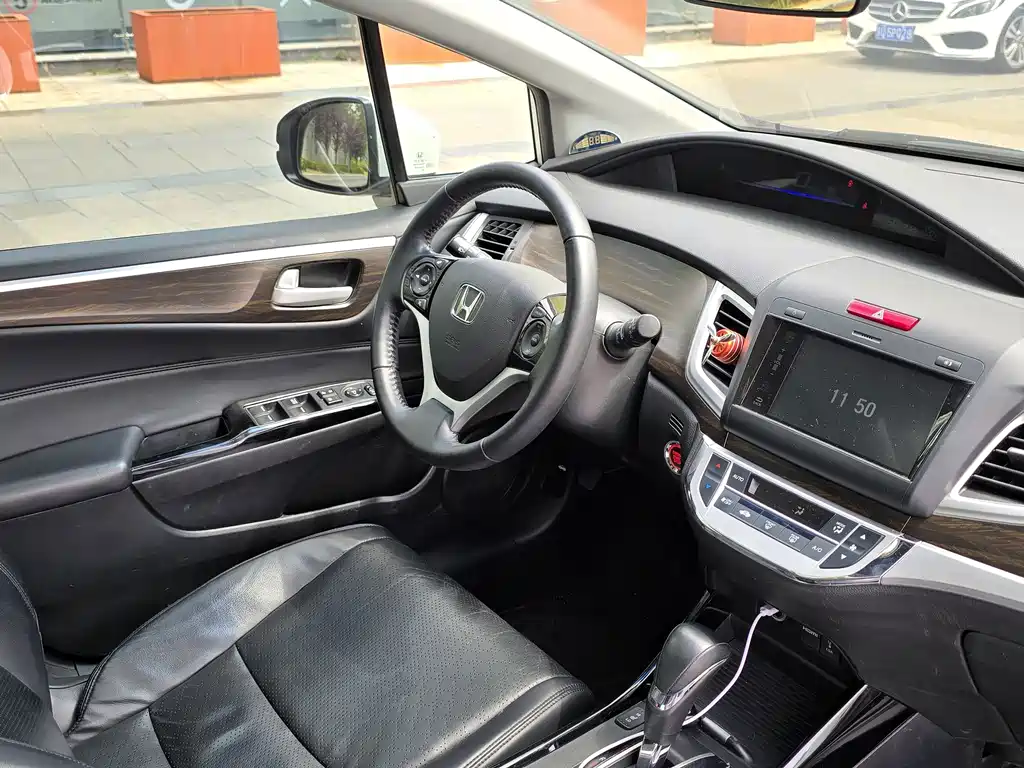 Honda Jade — миниатюра 12