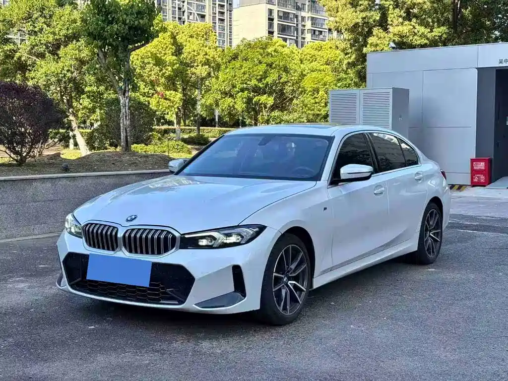 BMW 3 Series 2023