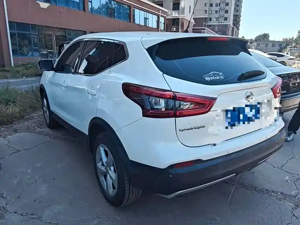 Nissan Qashqai — миниатюра 3