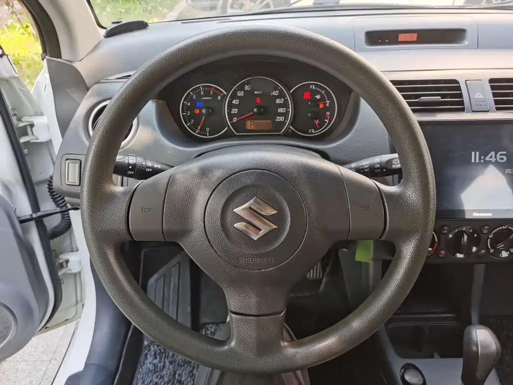 Suzuki Swift — миниатюра 11