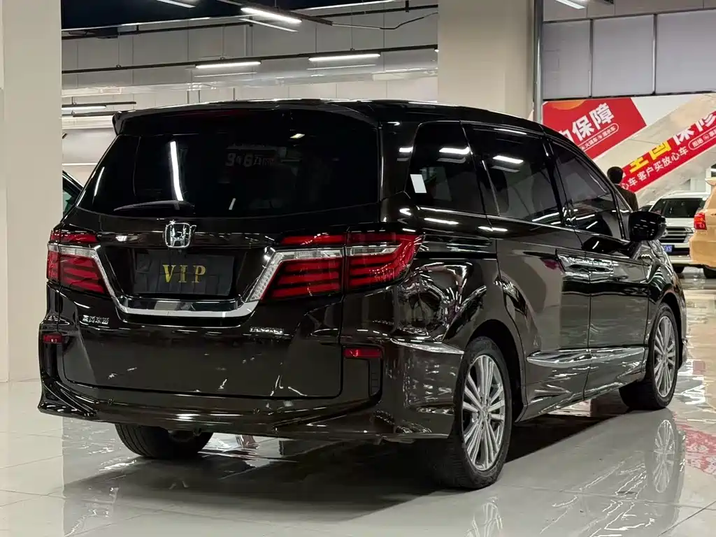 Honda Elysion — миниатюра 9