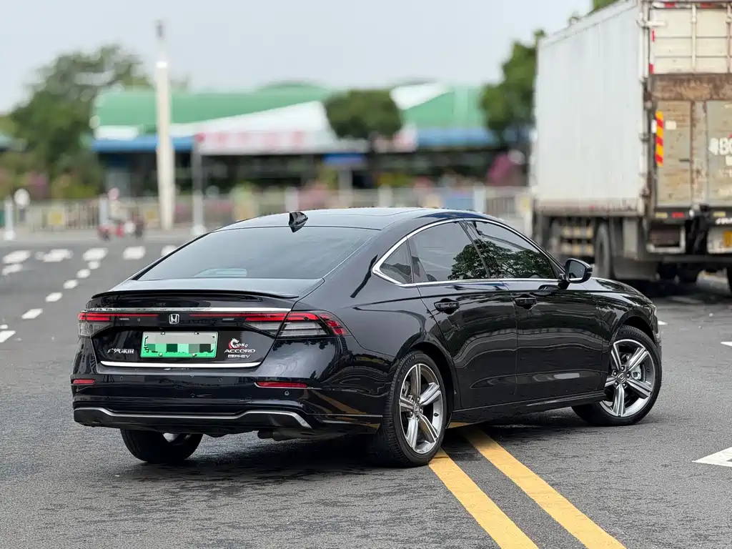 Honda Accord New Energy — миниатюра 2