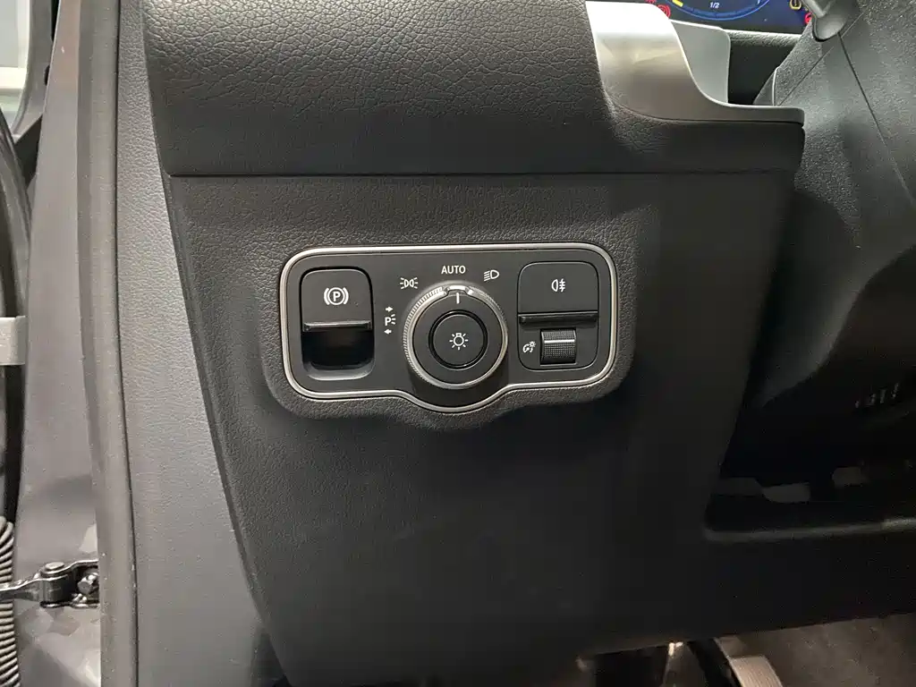 Mercedes-Benz GLB 2022 GLB 220