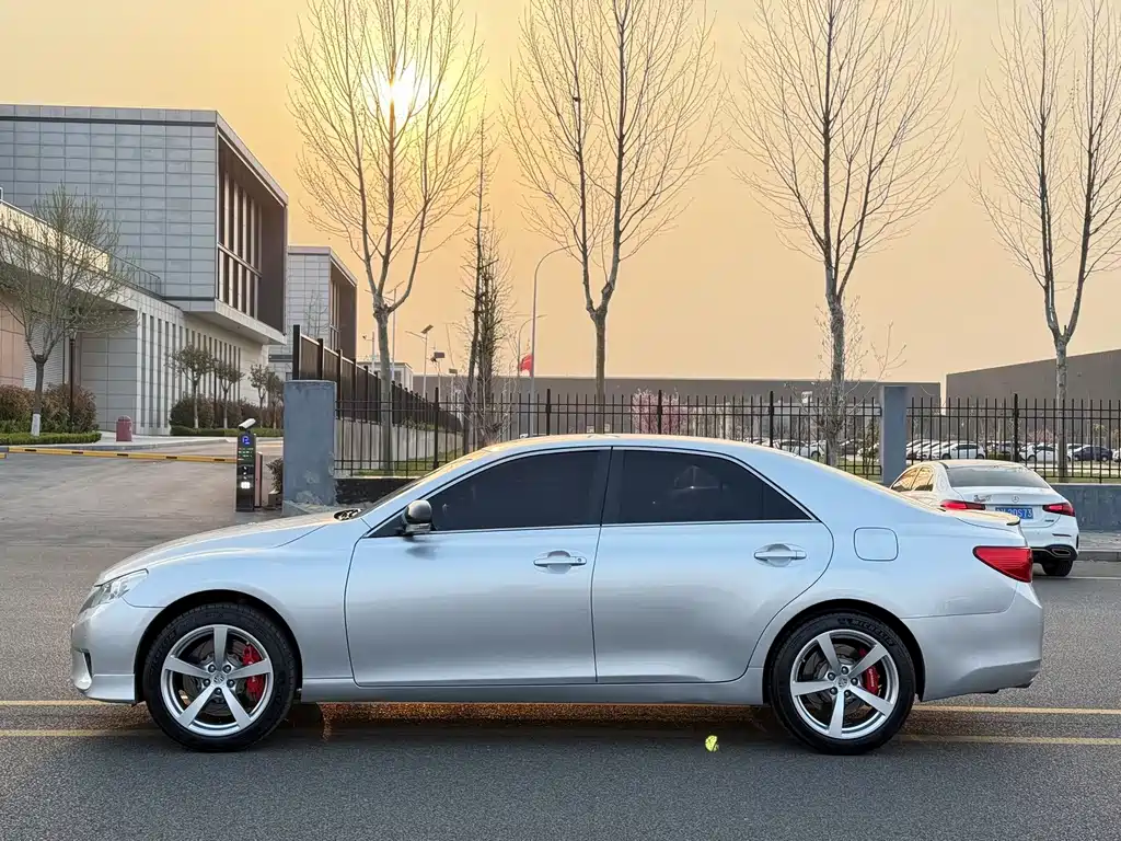 Toyota Reiz — миниатюра 2