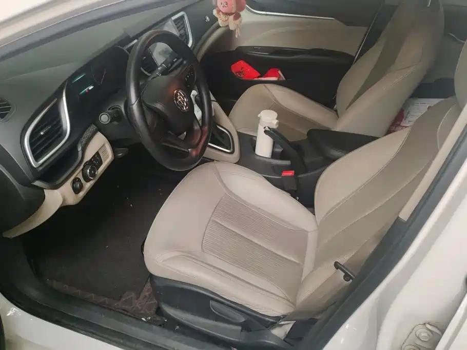 Buick Excelle — миниатюра 9