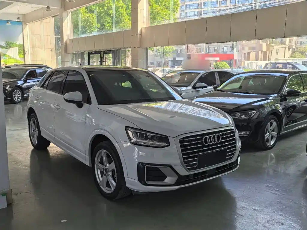 Audi Q2L — миниатюра 4