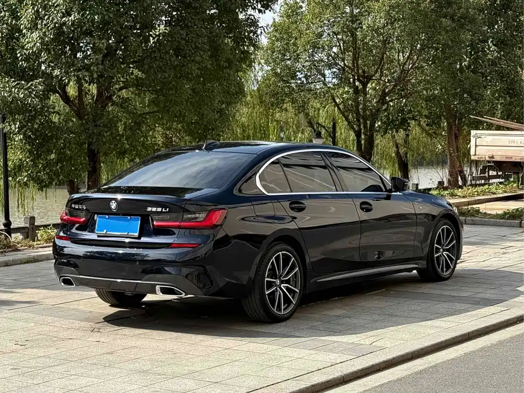 BMW 3 Series — миниатюра 5