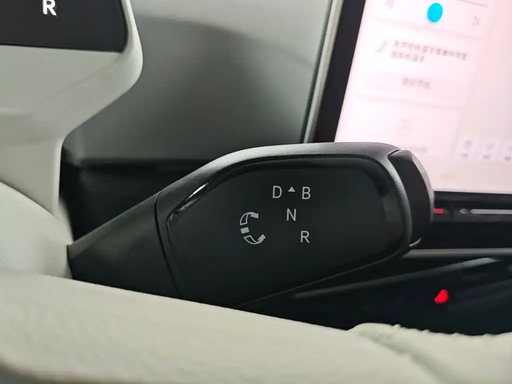 Volkswagen ID.3 — миниатюра 10