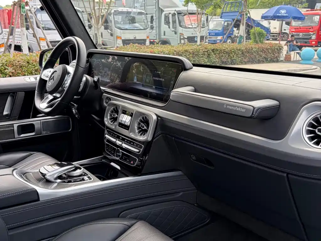 Mercedes-Benz G-Class — миниатюра 12