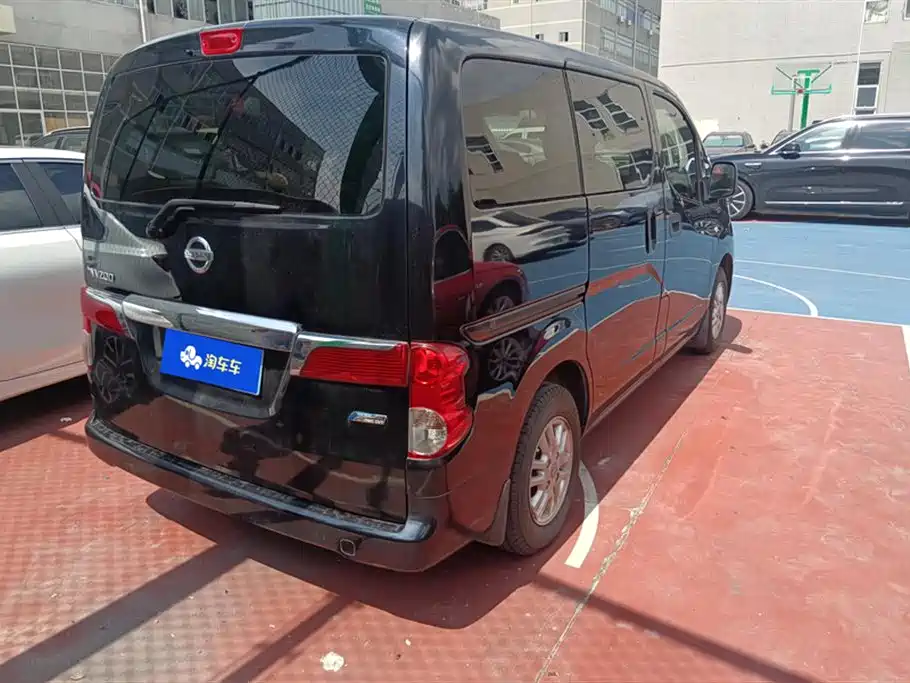 Nissan NV200 2014 1.6L CVT IV